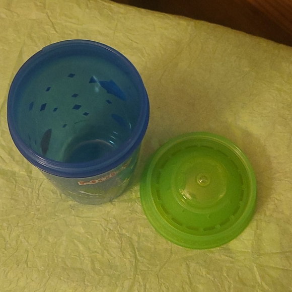 Nuby sippy cup - Picture 2 of 2